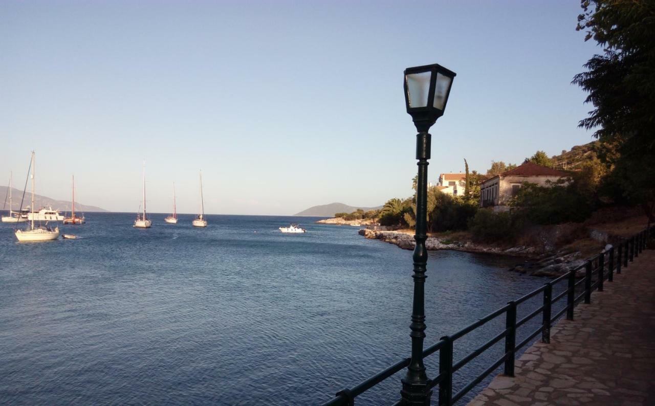 Σπίτι με Κήπο κοντά στη Θάλασσα Διαμέρισμα Αγία Ευφημία Εξωτερικό φωτογραφία