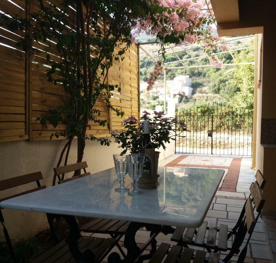 Σπίτι με Κήπο κοντά στη Θάλασσα Διαμέρισμα Αγία Ευφημία Εξωτερικό φωτογραφία